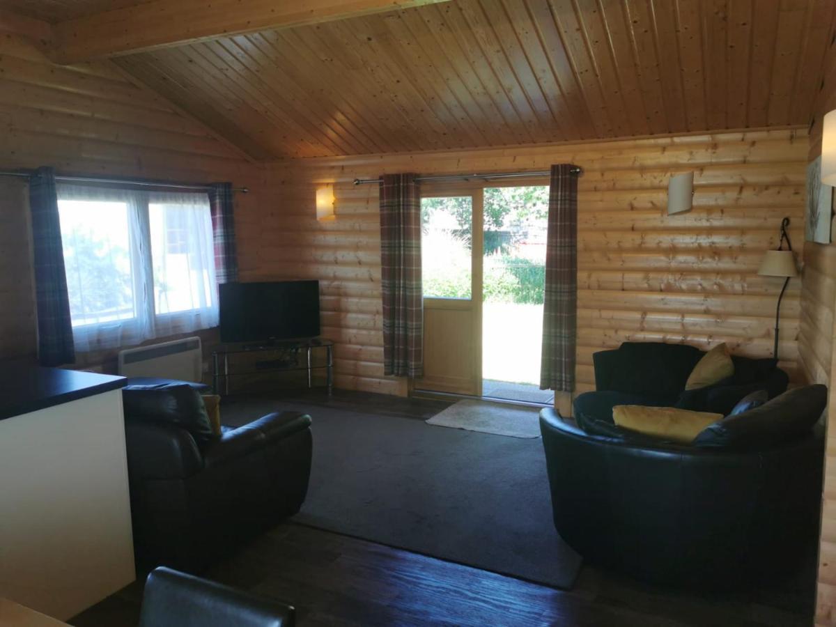 Chestnut Meadow Country Park Villa Sidley ภายนอก รูปภาพ